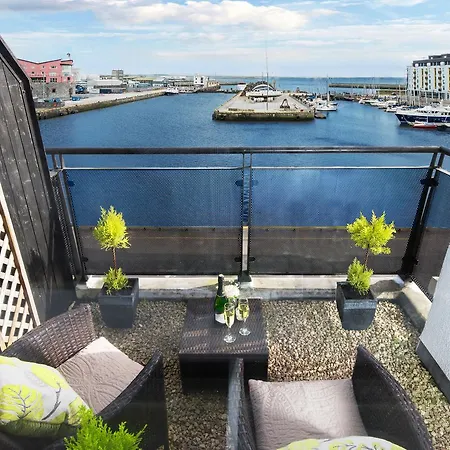 Sea View Luxury City Centre - Best Location * 戈尔韦