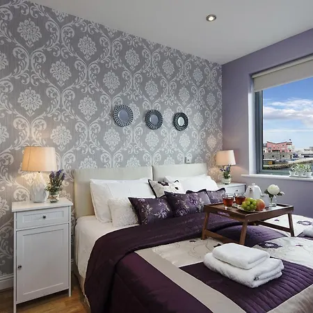 Sea View Luxury City Centre - Best Location * Γκάλγουεϊ